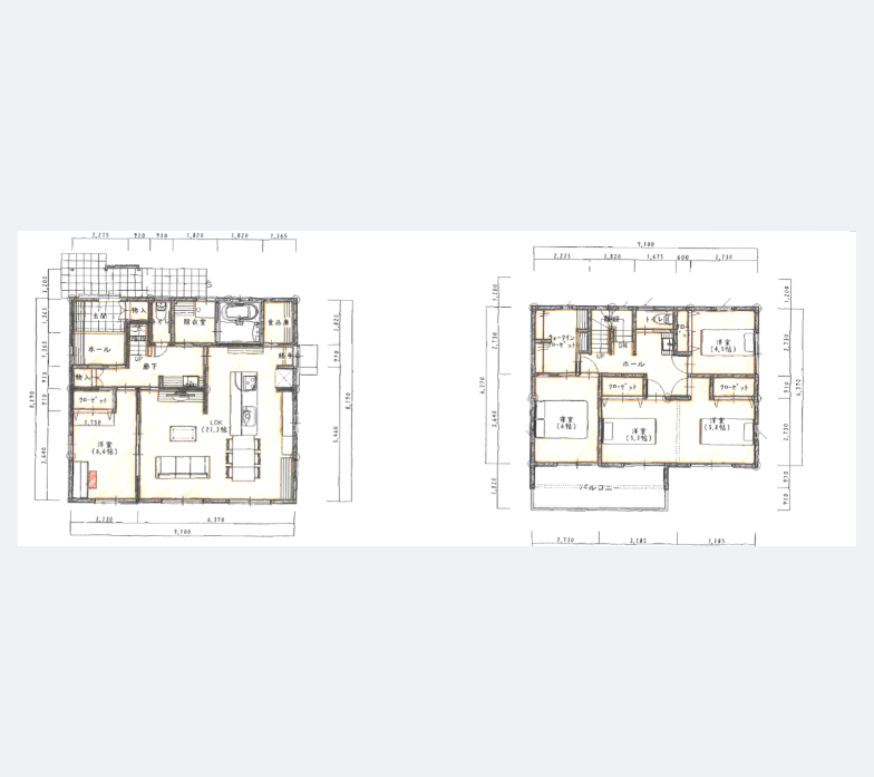 21帖のリビングと小屋裏収納のある家